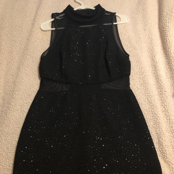 Dress - Picture 2 of 5